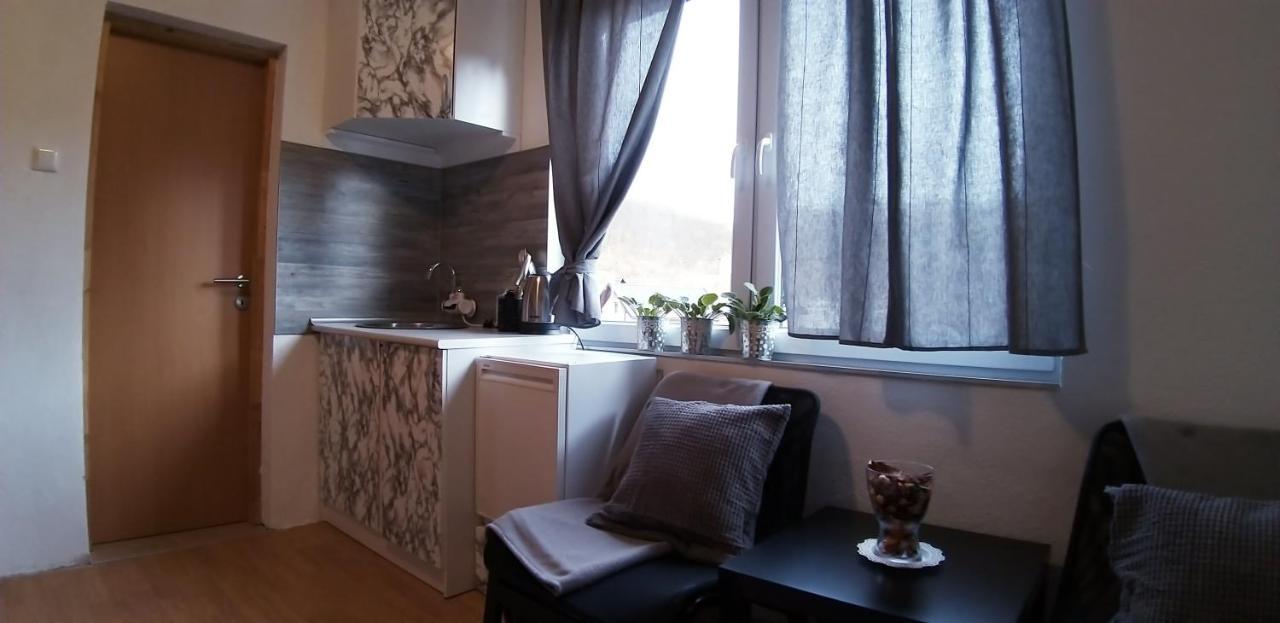 Studio Apartman Sajra Kulen Vakuf Kültér fotó