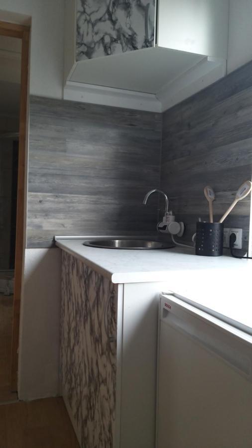 Studio Apartman Sajra Kulen Vakuf Kültér fotó